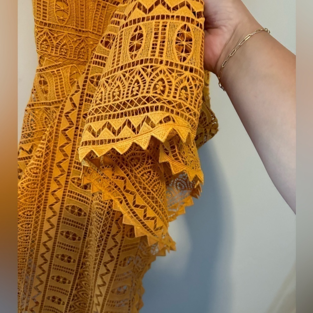 NEW | Dress the Population | Brenna Midi Dress in Honey Gold  XXS - Picture 5 of 11